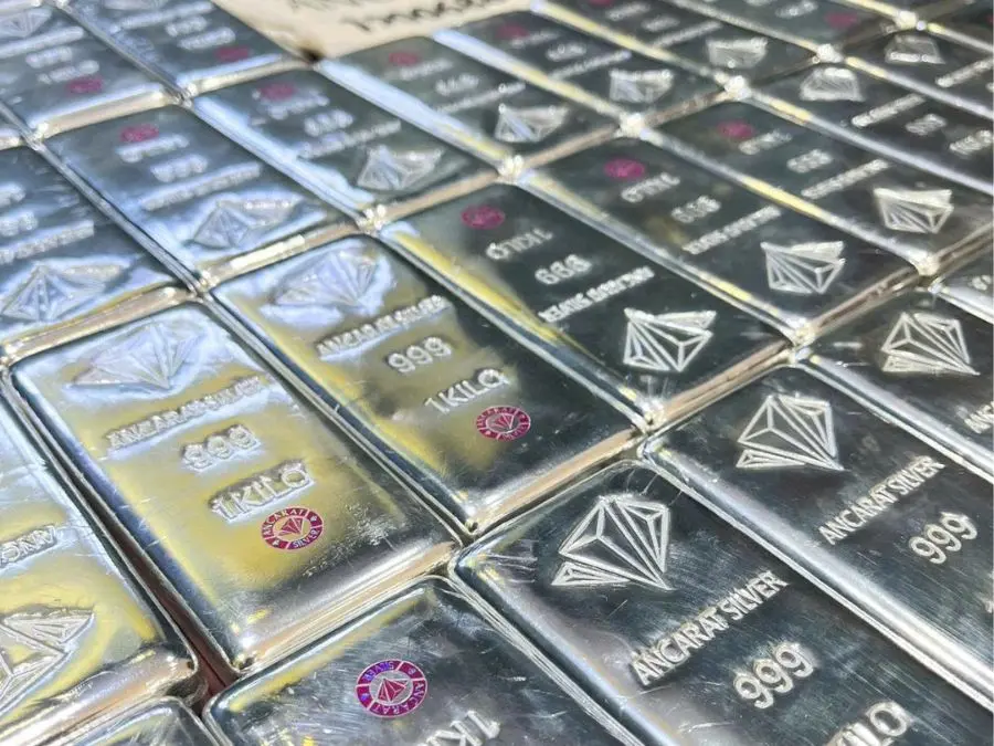 Tình hình khủng hoảng bạc