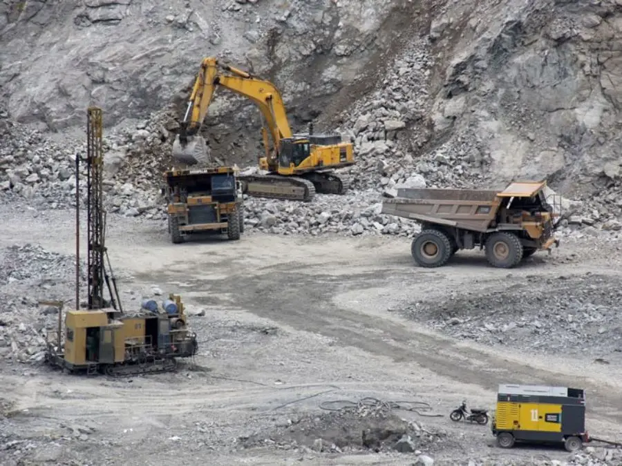 Khai thác vàng ở Việt Nam phương pháp hiện đại