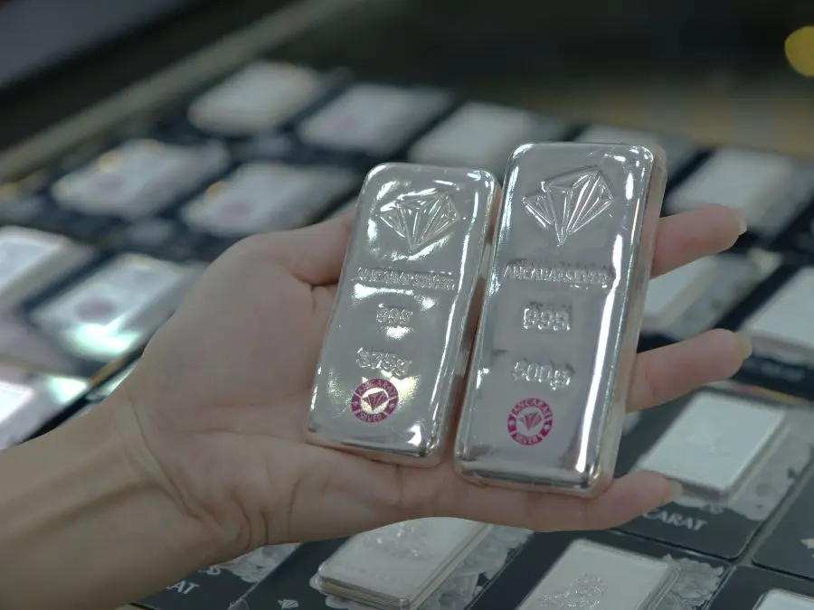 Cách mua bạc tích trữ