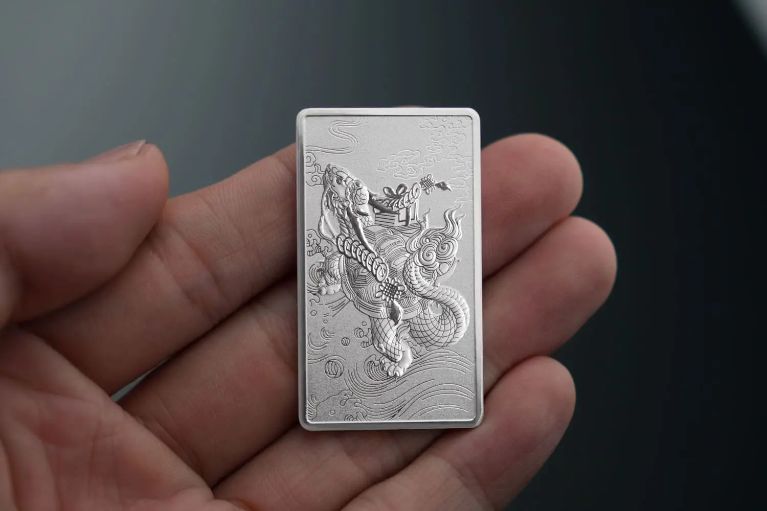 Giá bạc hôm nay 4/11 giảm