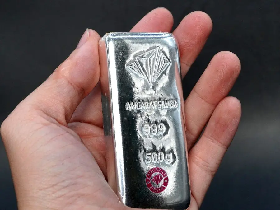 Trả lời đeo bạc bị đen là bệnh gì