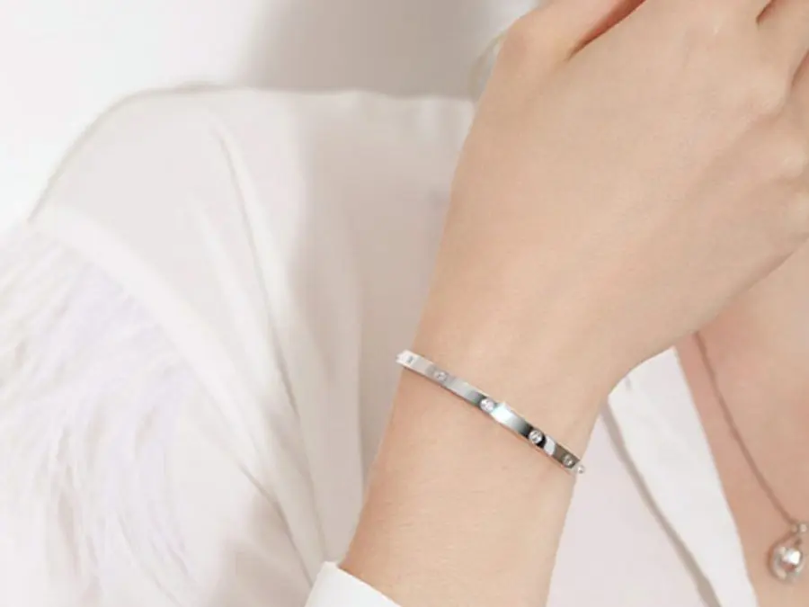 liệu bạc 925 có bán lại được không