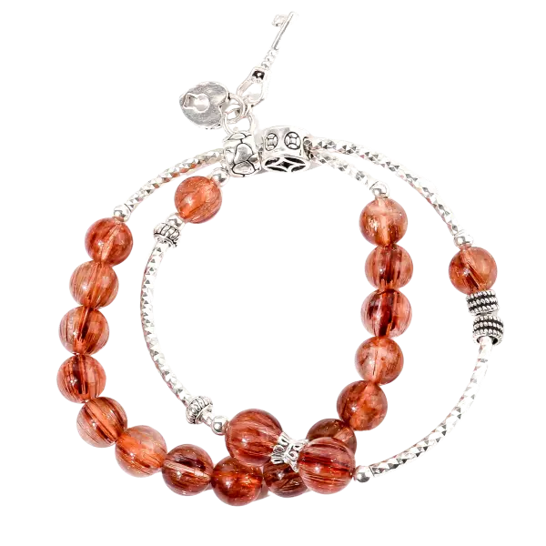 Vòng tay đá thạch anh tóc đỏ phối charm khóa trường mệnh mix bạc